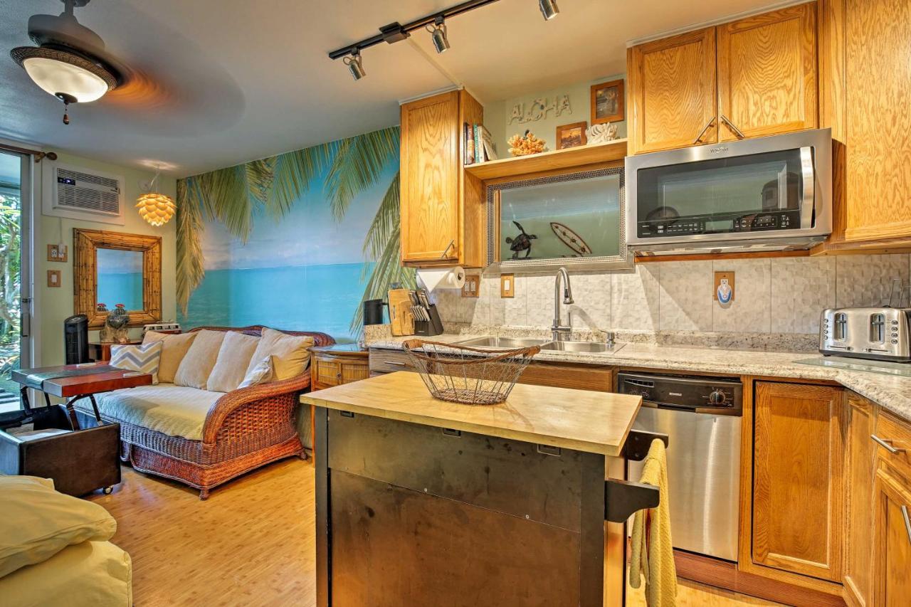 Great Location Downtown Kailua Kona, Beach And Pool Exterior photo